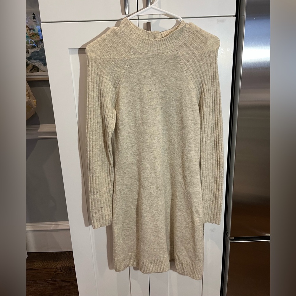 Abercrombie and fitch beige sweater dress xs